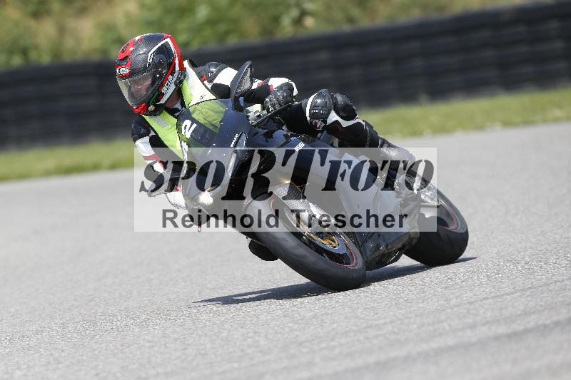/27 12.06.2025 Ducati Schweiz Trackday Warmup  ADR/gelb-jeaune/42